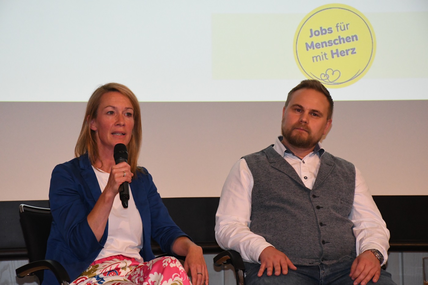 Abschlussveranstaltung der Kampagne Soziale Berufe / Berufe mit Herz vom Rhein-Neckar-Kreis im Palatin Wiesloch, Podiumsdiskussion Katharina Elbs und Sven Gärtner (GRN)