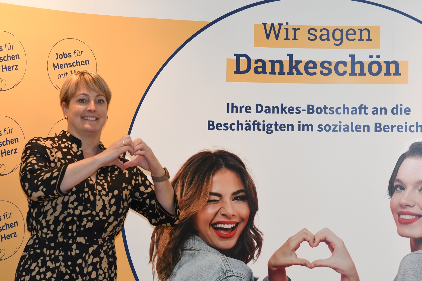 GRN-Geschäftsführerin Judith Masuch sagt bei der Auftaktveranstaltung der Aktion des Rhein-Neckar-Kreises "Soziale Berufe"/Jobs für Menschen mit Herz danke